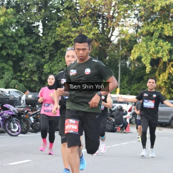 Runner Photo 3823152