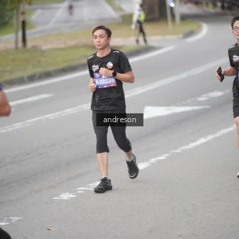 Runner Photo 3823157