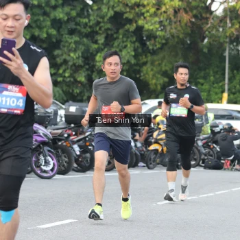 Runner Photo 3823324