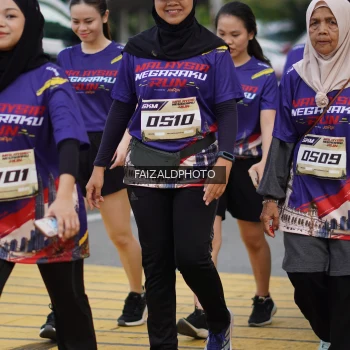 Runner Photo 3823333