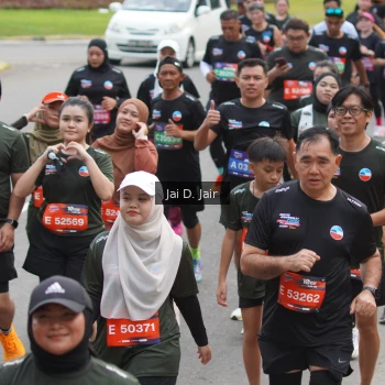 Runner Photo 3823376