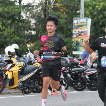 Runner Photo 3823437