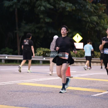 Runner Photo 3823513