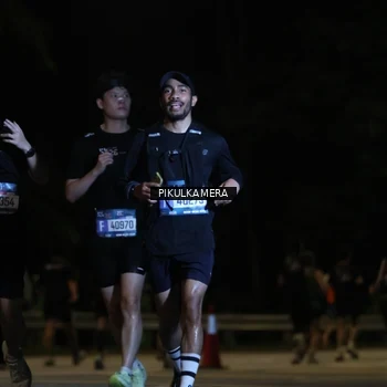 Runner Photo 3823543