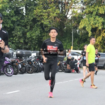 Runner Photo 3823553