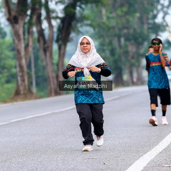 Runner Photo 3823576