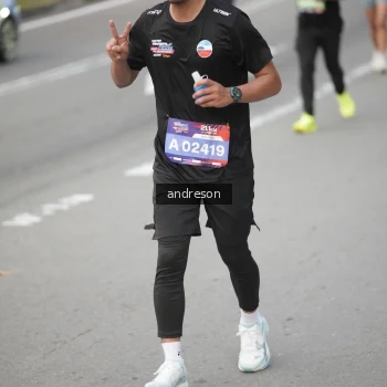 Runner Photo 3823630