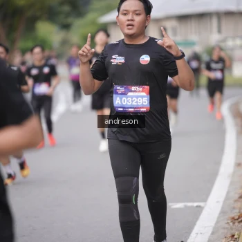 Runner Photo 3823714