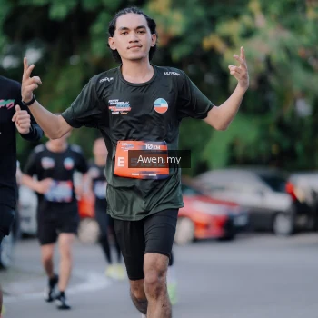 Runner Photo 3823716