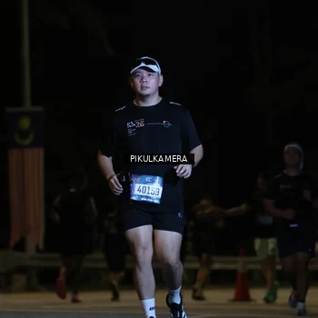 Runner Photo 3823735