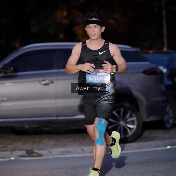 Runner Photo 3823754