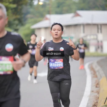 Runner Photo 3823806