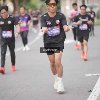 Runner Photo 3823810