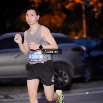 Runner Photo 3823811