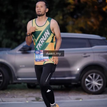 Runner Photo 3823852