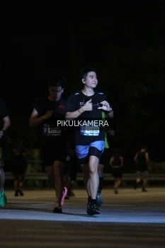 Runner Photo 3823853