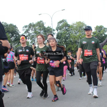 Runner Photo 3823912