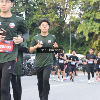 Runner Photo 3823929