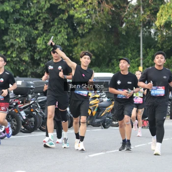 Runner Photo 3823940