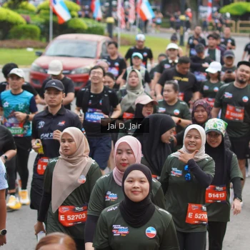 Runner Photo 3824213