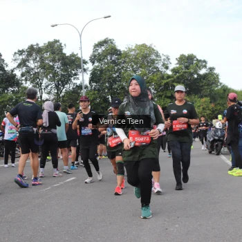 Runner Photo 3824386