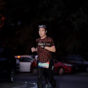 Runner Photo 3824581