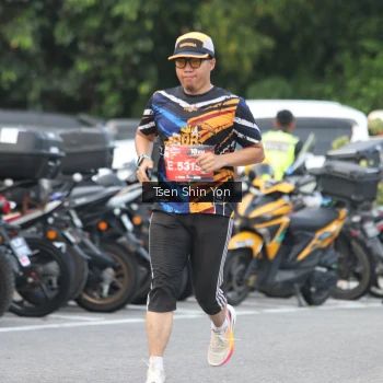 Runner Photo 3824635