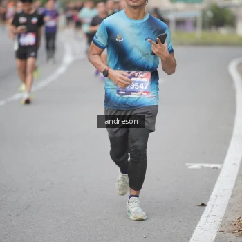 Runner Photo 3824640