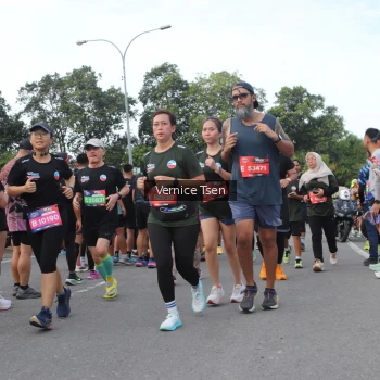 Runner Photo 3824673