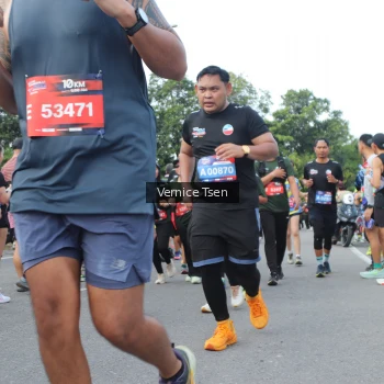 Runner Photo 3824675