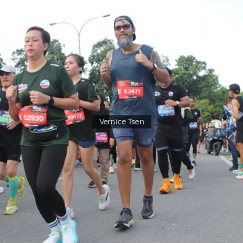 Runner Photo 3824676