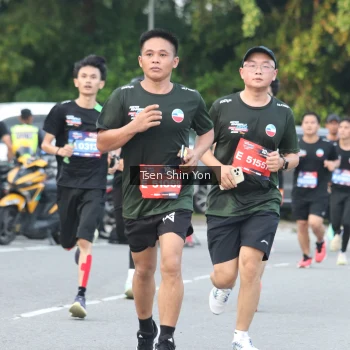 Runner Photo 3824690