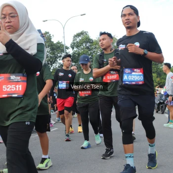 Runner Photo 3824715