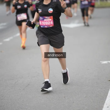 Runner Photo 3824793
