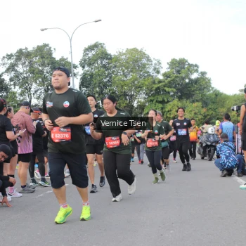 Runner Photo 3824816