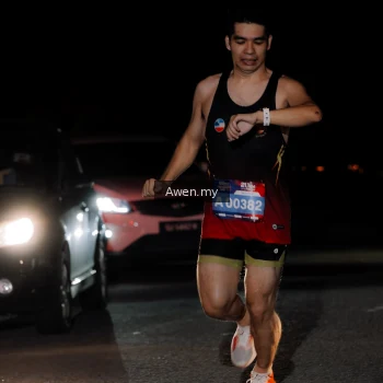 Runner Photo 3824858