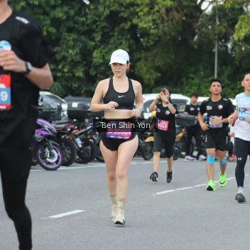 Runner Photo 3824865