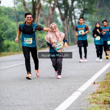 Runner Photo 3824876