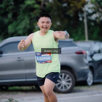 Runner Photo 3825005