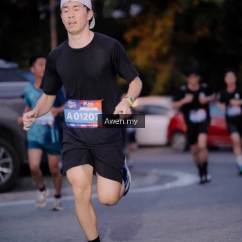 Runner Photo 3825079
