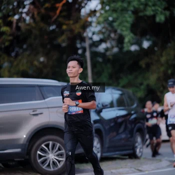 Runner Photo 3825095