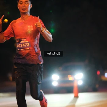 Runner Photo 3825165