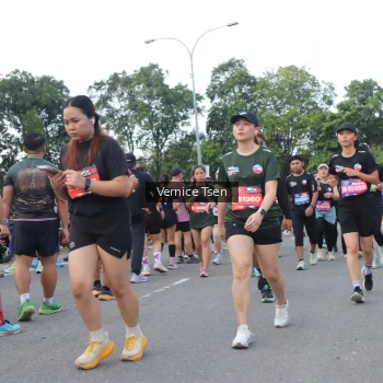Runner Photo 3825213