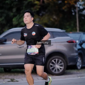 Runner Photo 3825271