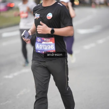 Runner Photo 3825304