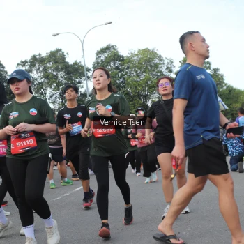 Runner Photo 3825465