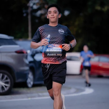 Runner Photo 3825470