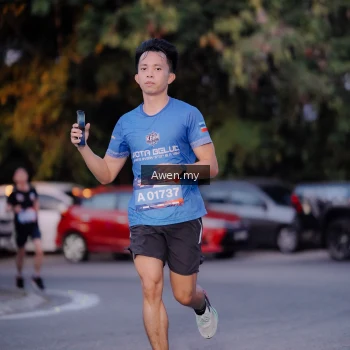 Runner Photo 3825490