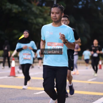 Runner Photo 3825510