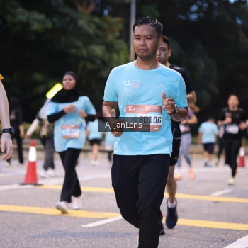 Runner Photo 3825516